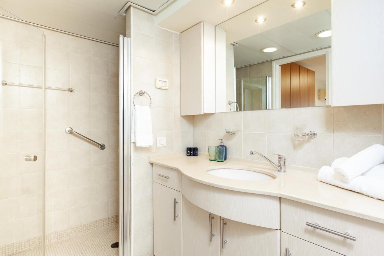 Modern Tlv Aparthotel Тел Авив Екстериор снимка